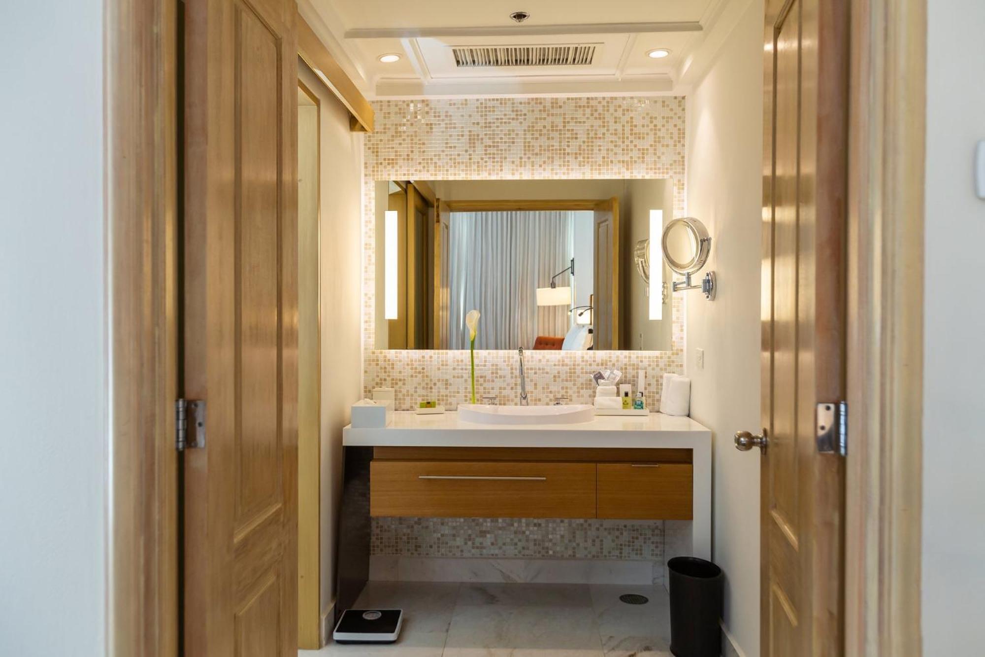 Intercontinental Tegucigalpa At Multiplaza Mall By Ihg Ngoại thất bức ảnh